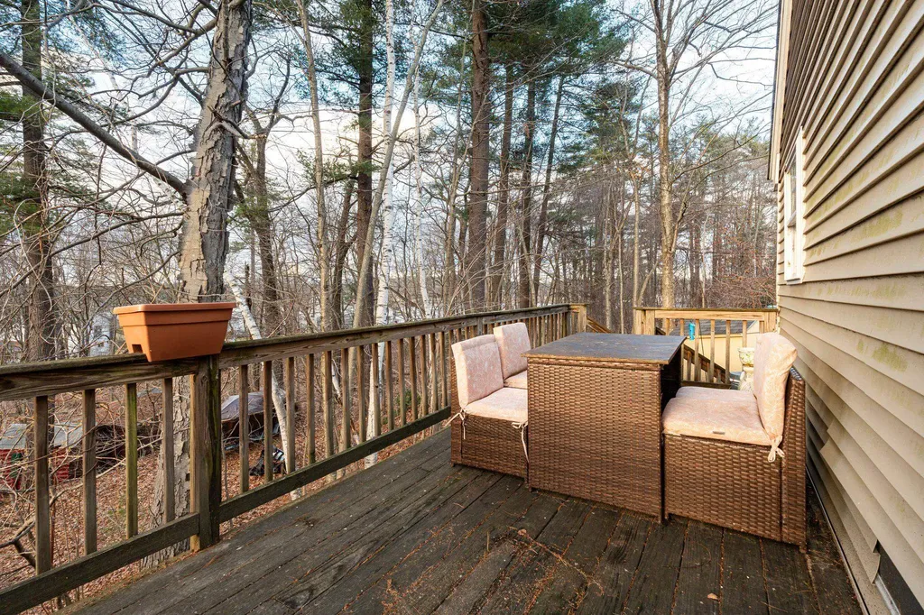 8 Beaver Lake Avenue Derry NH 03038