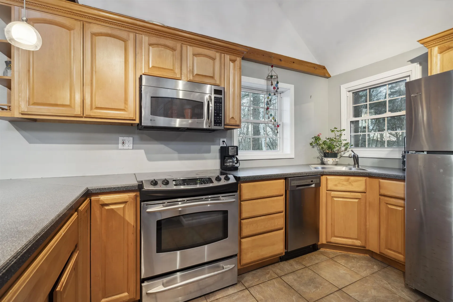 8 Beaver Lake Avenue Derry NH 03038