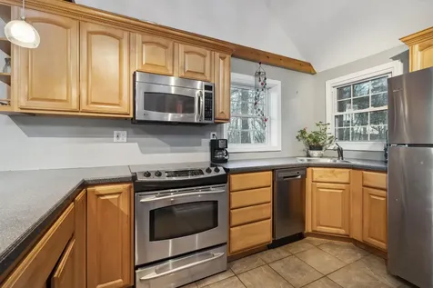 8 Beaver Lake Avenue Derry NH 03038