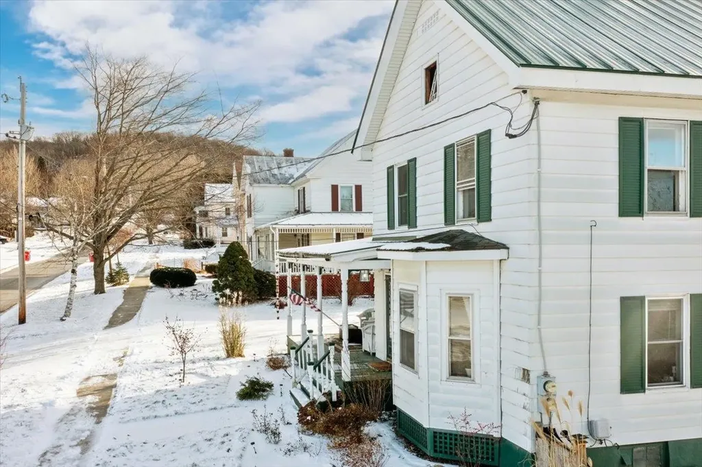 10 Farrar Street St. Albans City VT 05478