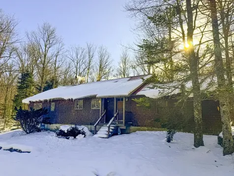 186 Maple Street Warren VT 05674