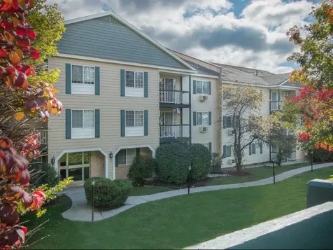 25 Greenview Drive Manchester NH 03102