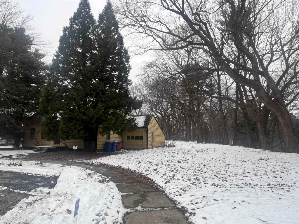 24 Bennington Court Burlington VT 05408