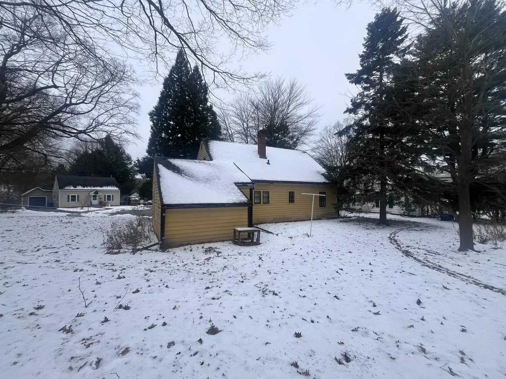 24 Bennington Court Burlington VT 05408