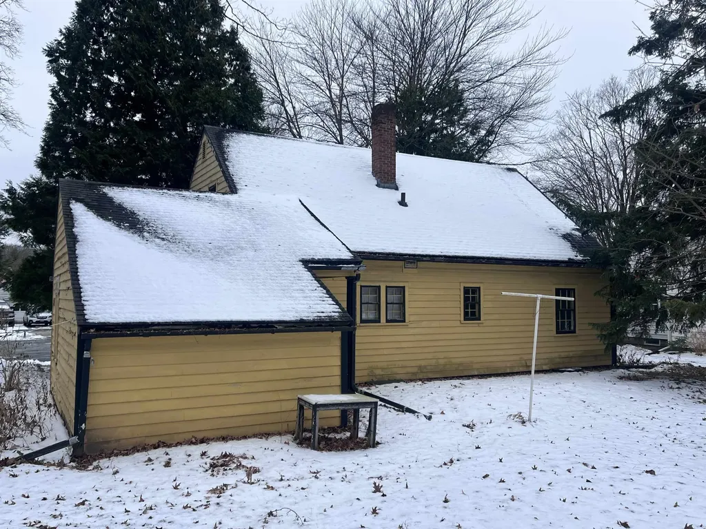 24 Bennington Court Burlington VT 05408