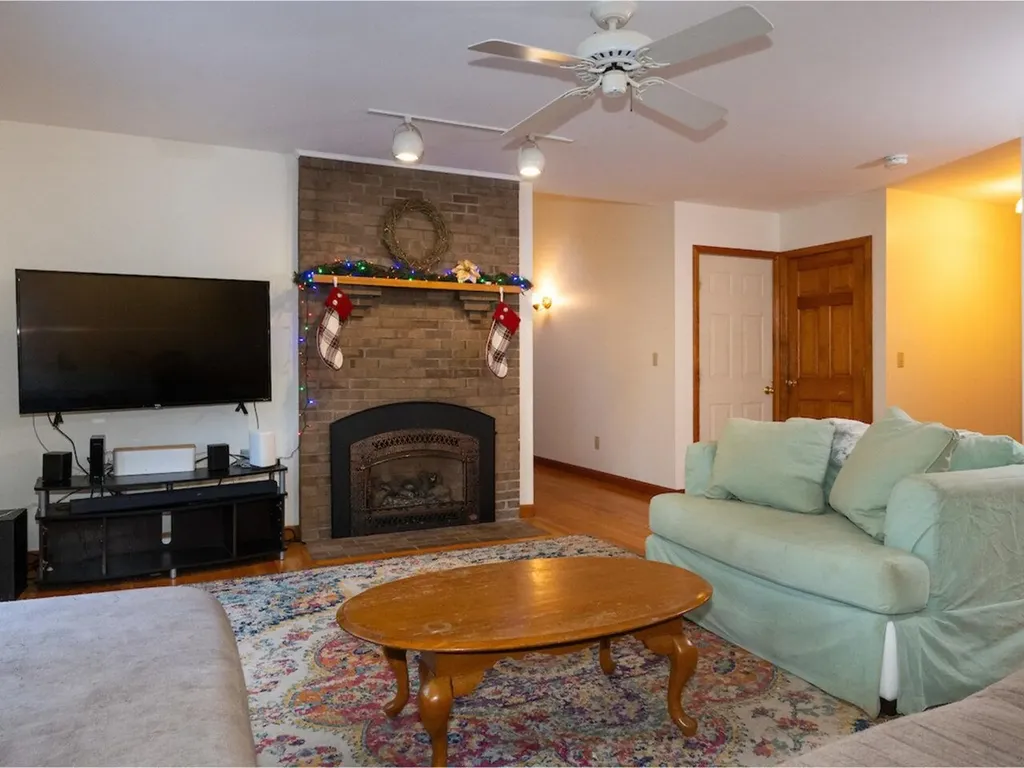 993 Williams Road Colchester VT 05446