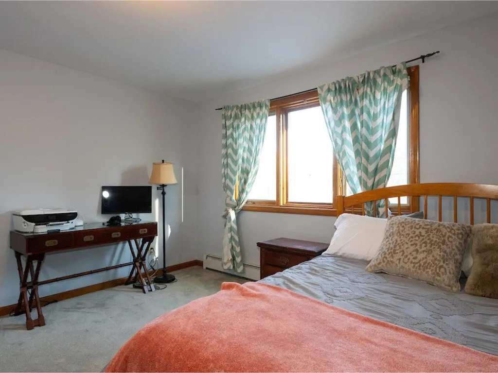 993 Williams Road Colchester VT 05446