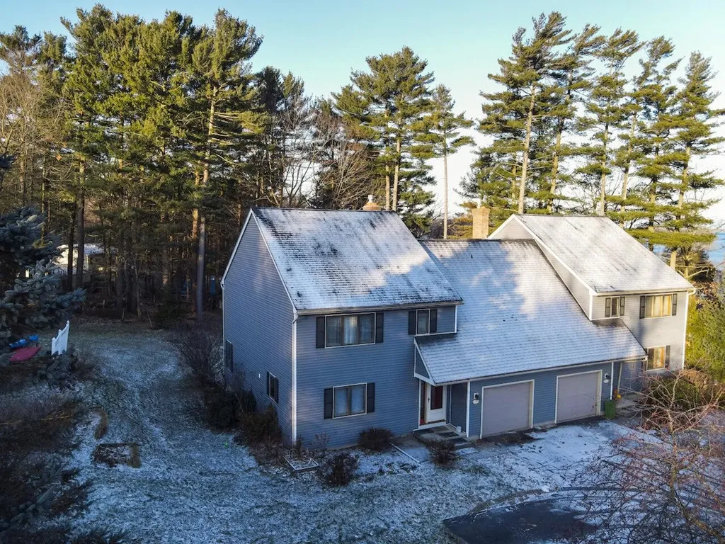 993 Williams Road Colchester VT 05446