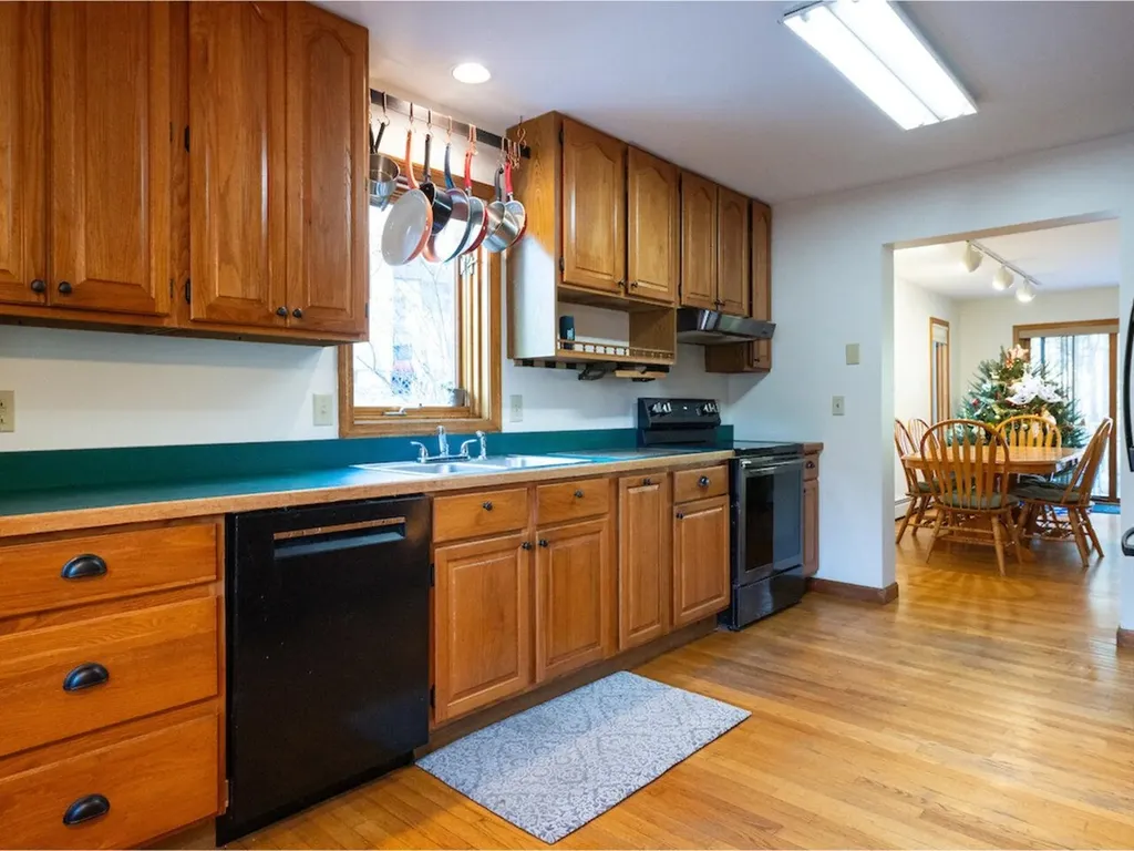 993 Williams Road Colchester VT 05446