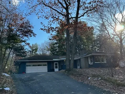 56 Longwood Drive Swanzey NH 03431