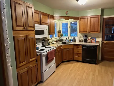 56 Longwood Drive Swanzey NH 03431
