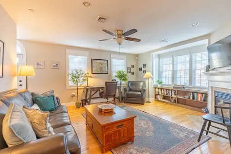 198 Islington Street Portsmouth NH 03801