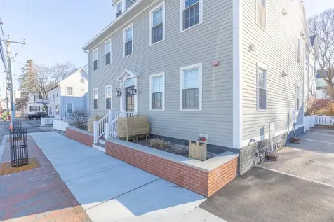 198 Islington Street Portsmouth NH 03801