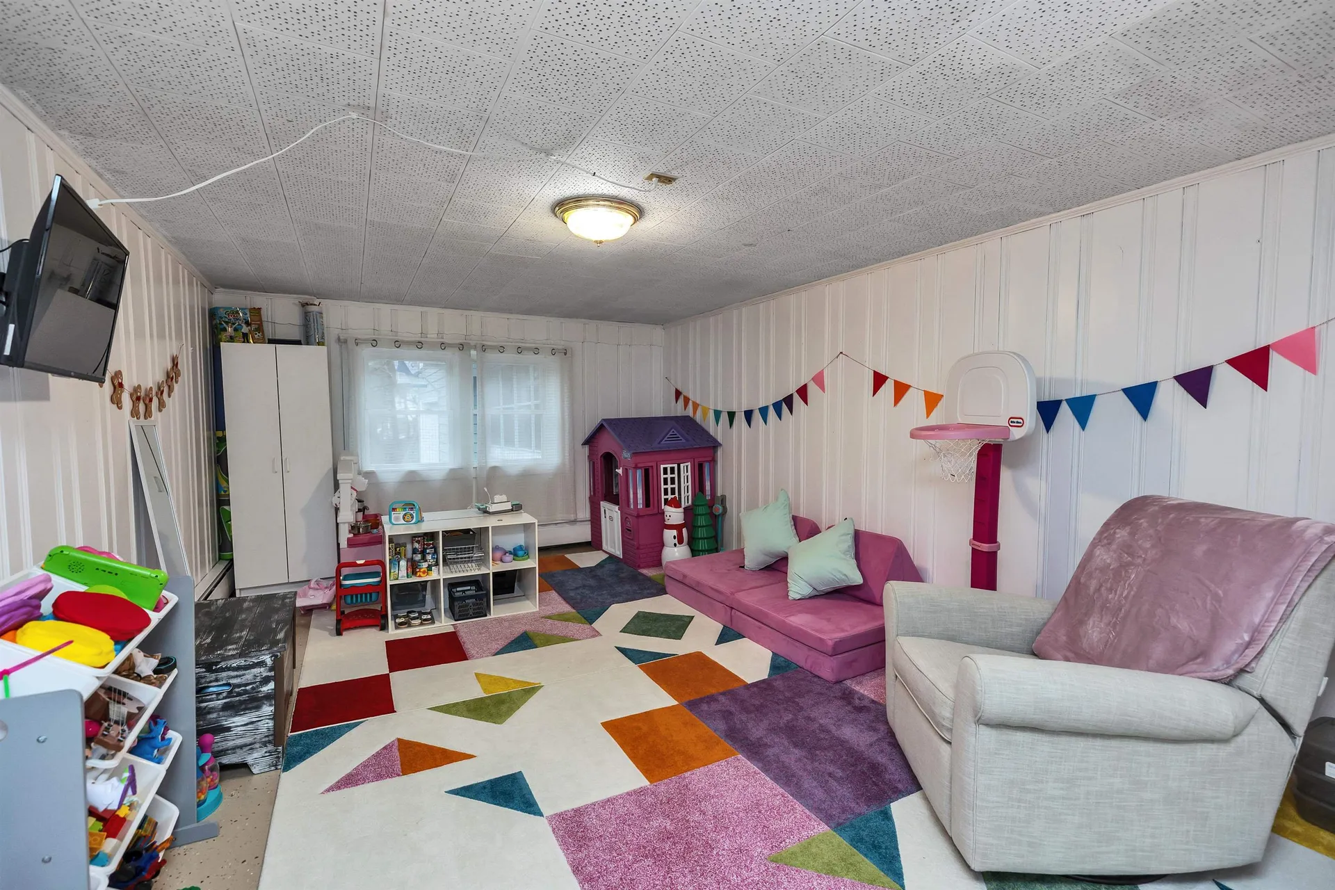 63 Mckinley Circle Marlborough NH 03455