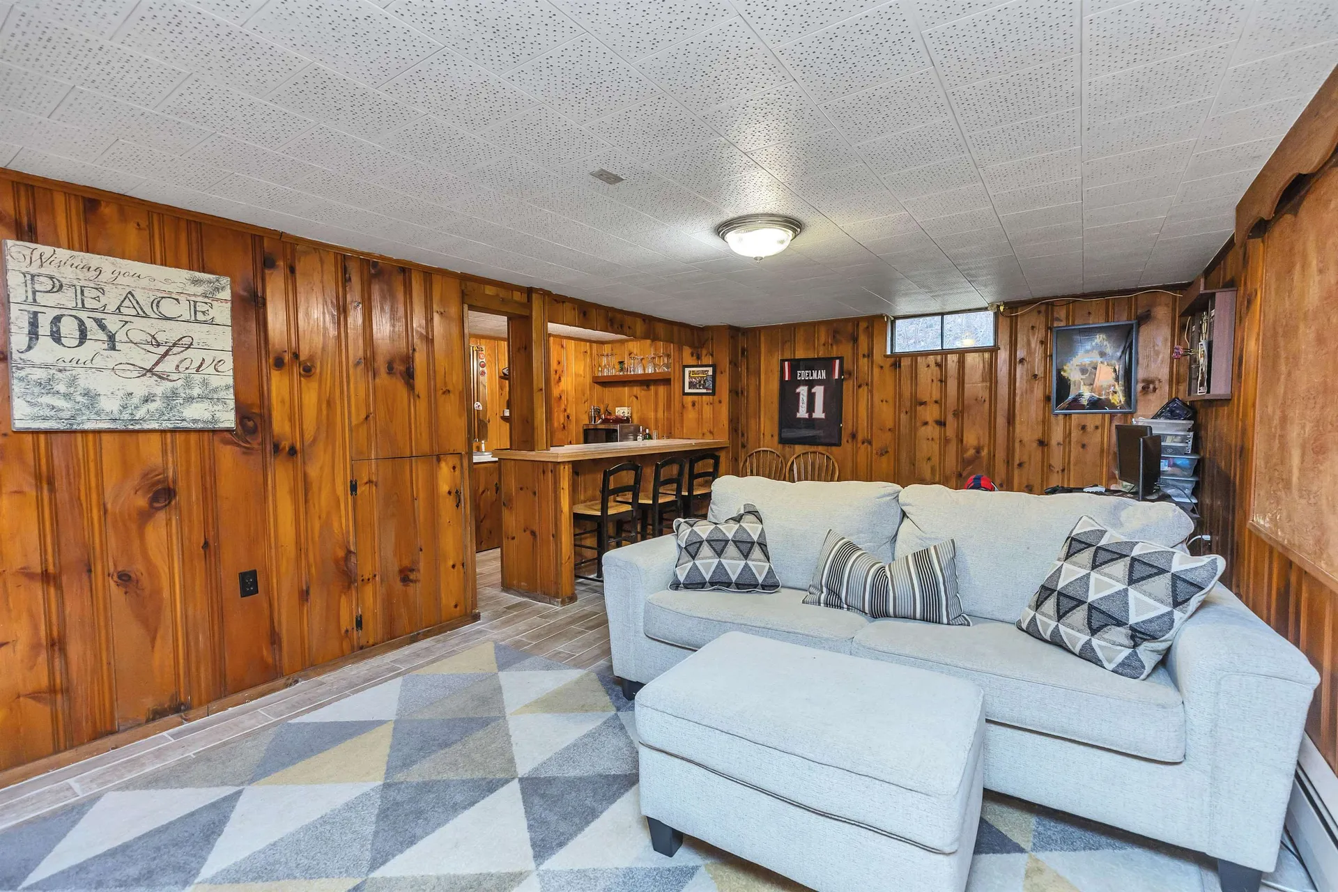 63 Mckinley Circle Marlborough NH 03455