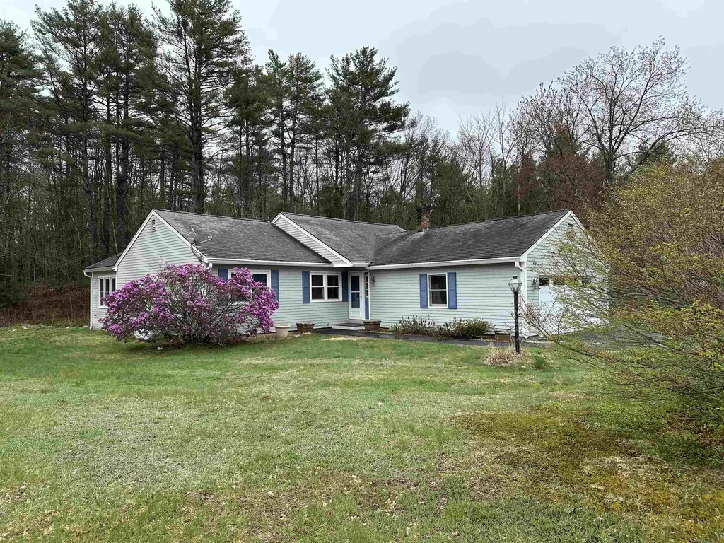 21 Leigh Court Laconia NH 03246