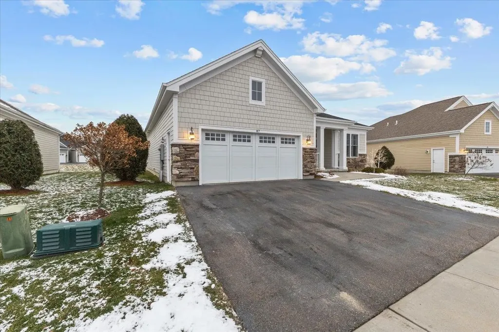 87 Dunmore Lane Williston VT 05495