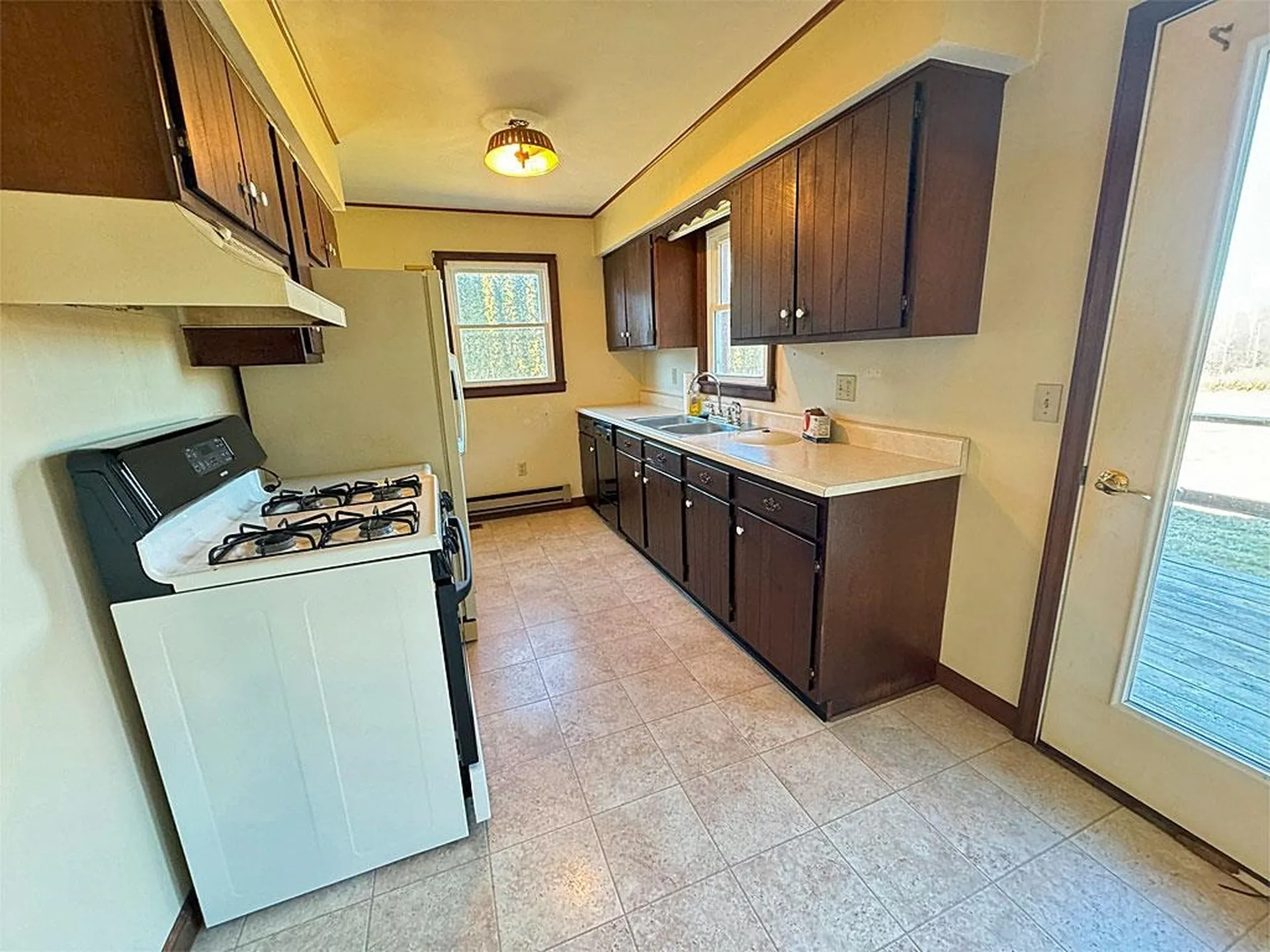 44 Meadow Lane Castleton VT 05735