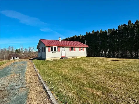 44 Meadow Lane Castleton VT 05735