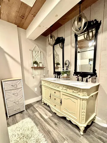 103 Portland Street Lancaster NH 03584