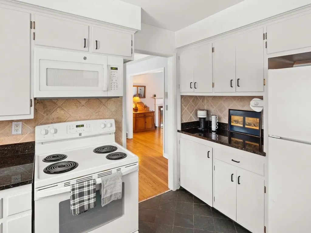 34 Summit Ridge Burlington VT 05401