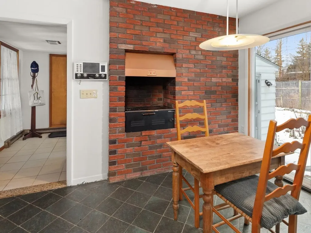 34 Summit Ridge Burlington VT 05401