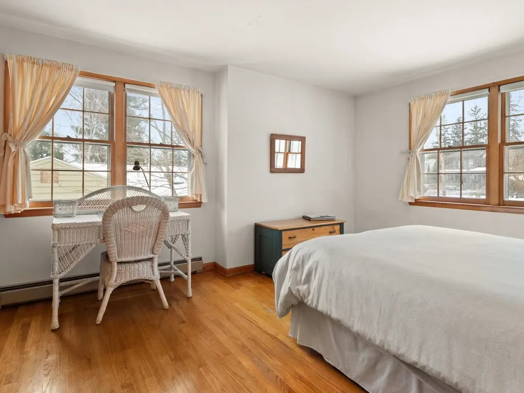 34 Summit Ridge Burlington VT 05401