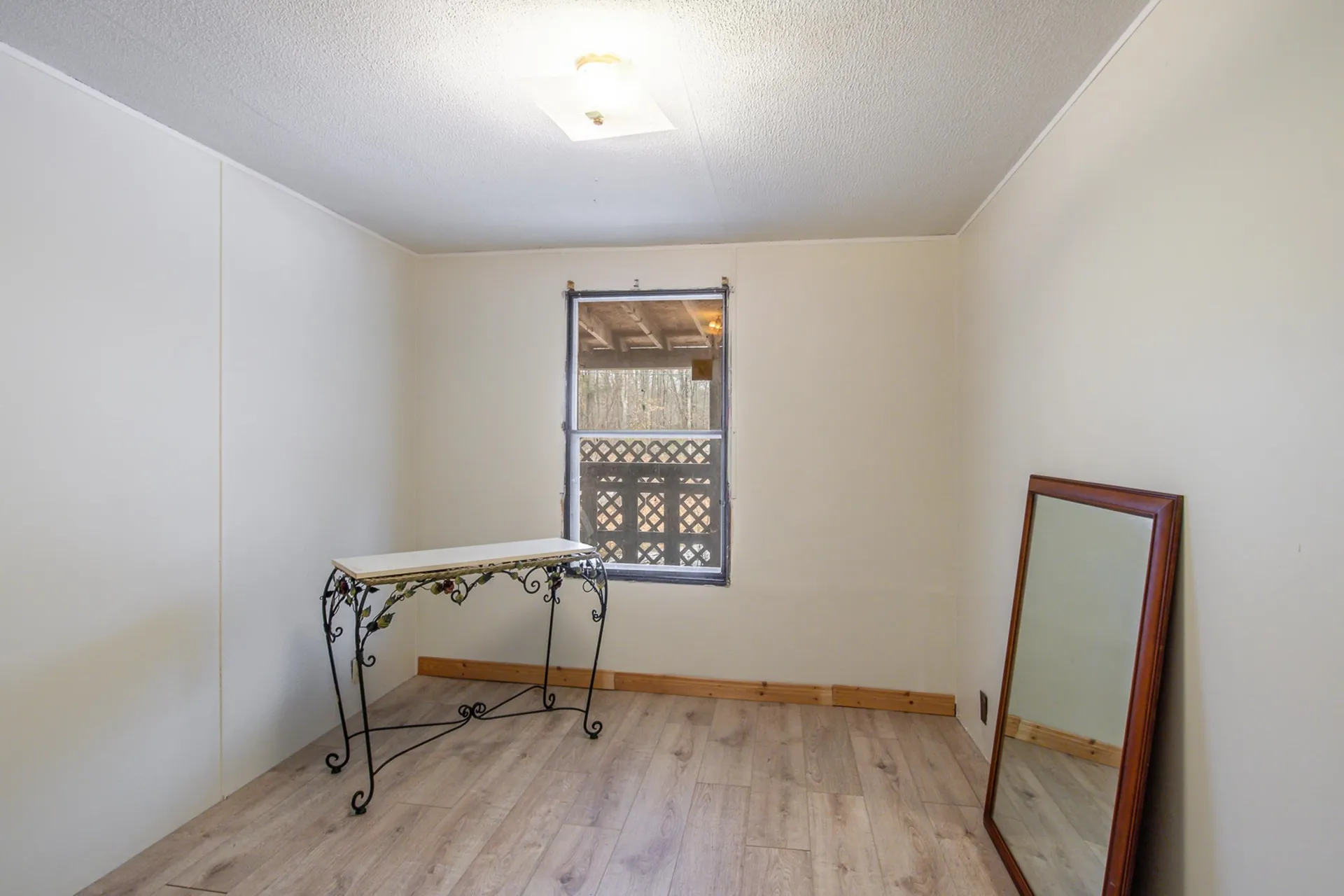 98 Old Nottingham Road Epping NH 03042