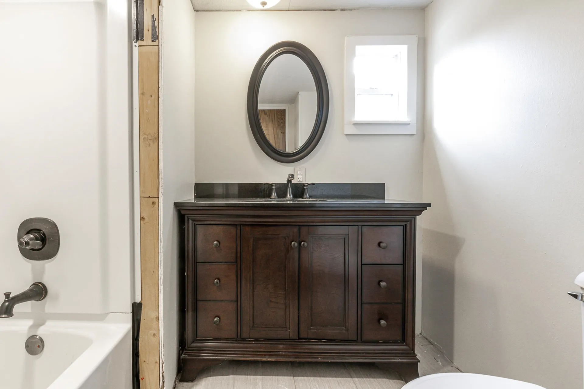 98 Old Nottingham Road Epping NH 03042