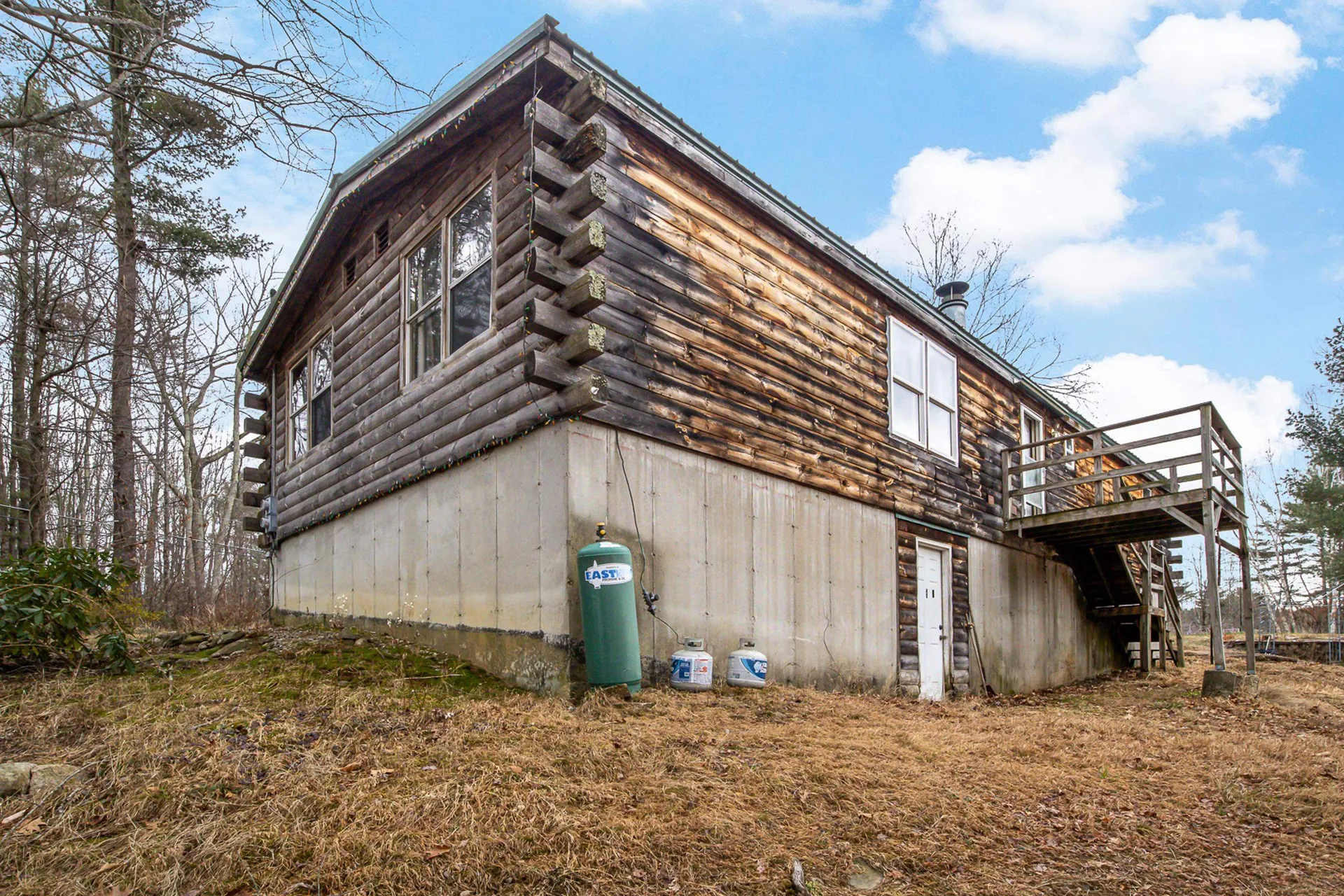 98 Old Nottingham Road Epping NH 03042