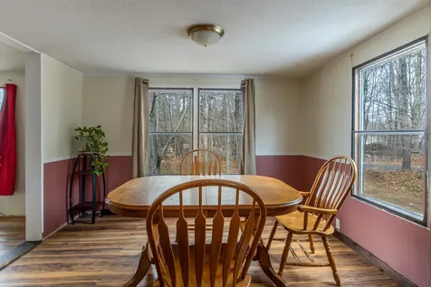 98 Old Nottingham Road Epping NH 03042