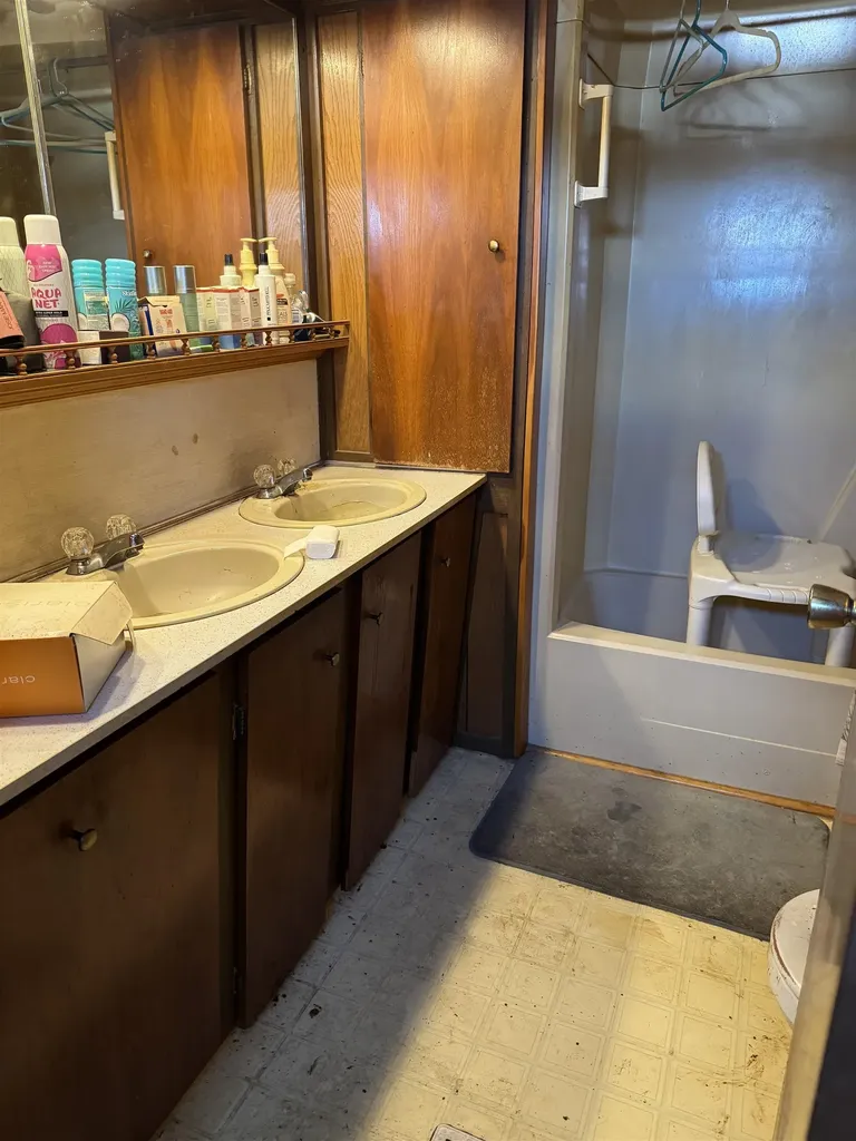 38 Old Ashby Road Greenville NH 03048