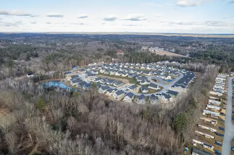 61 Mulberry Lane Epping NH 03042