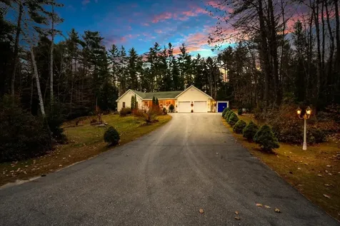 18 Barrington Circle Ossipee NH 03814