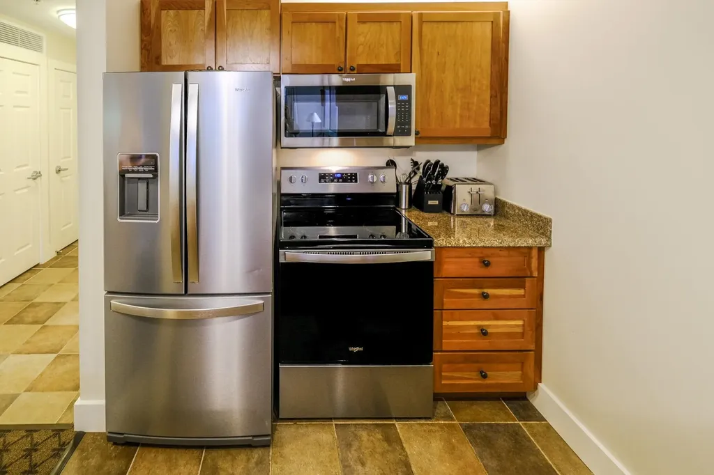 517/519 Qiii Jackson Gore Adams House Ludlow VT 05149