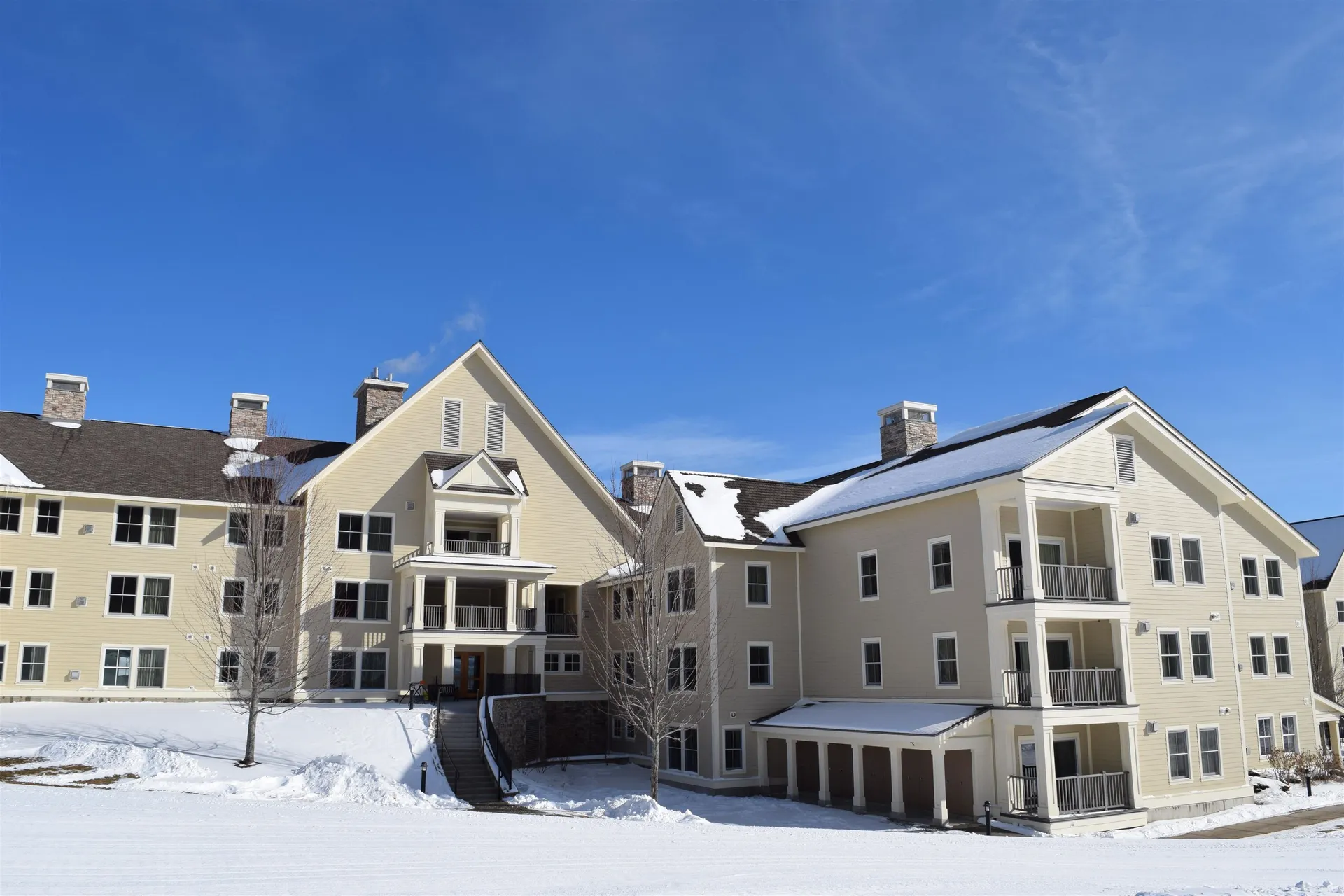 517/519 Qiii Jackson Gore Adams House Ludlow VT 05149