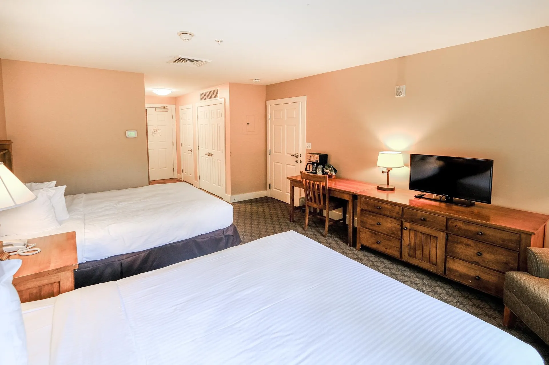 517/519 Qiii Jackson Gore Adams House Ludlow VT 05149