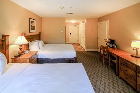 517/519 Qiii Jackson Gore Adams House Ludlow VT 05149