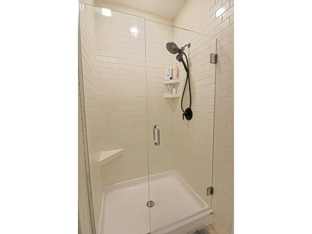 277 O'brien Farm Road South Burlington VT 05403