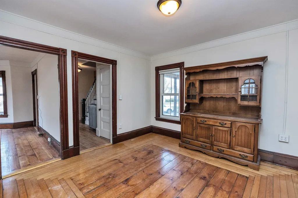 9 Willow Street Milford NH 03055