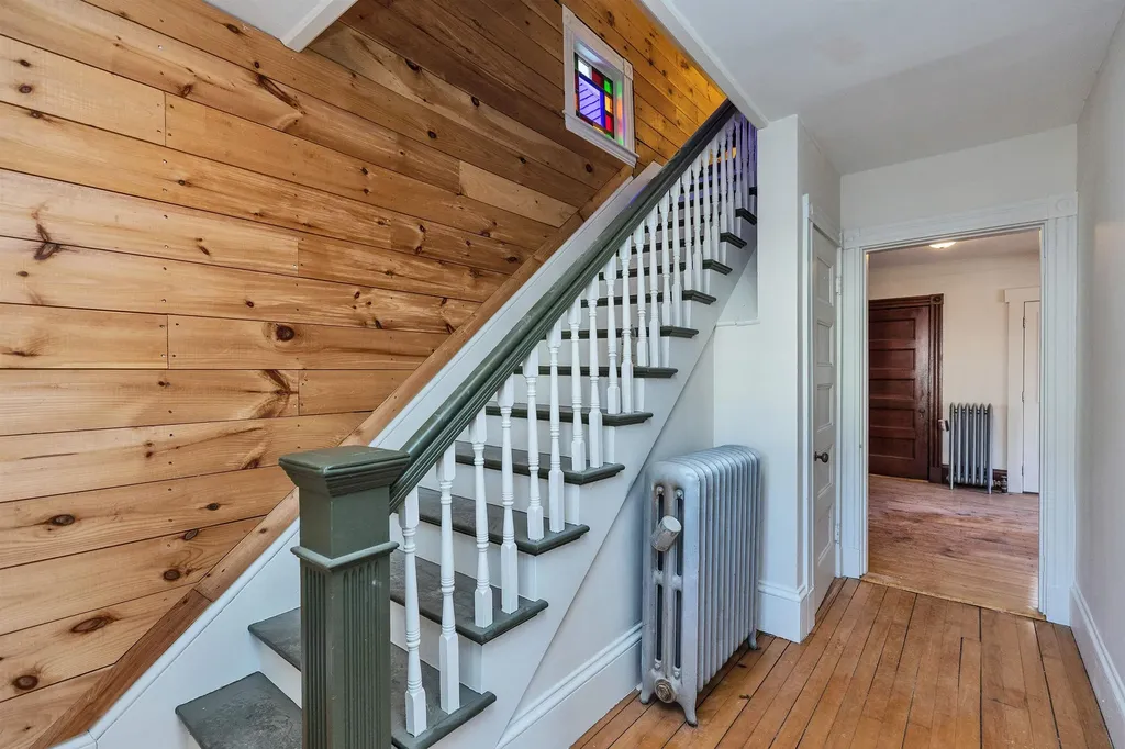 9 Willow Street Milford NH 03055
