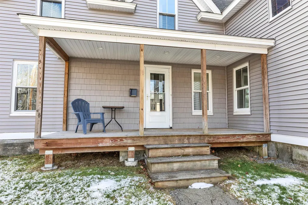 9 Willow Street Milford NH 03055