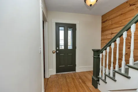 9 Willow Street Milford NH 03055