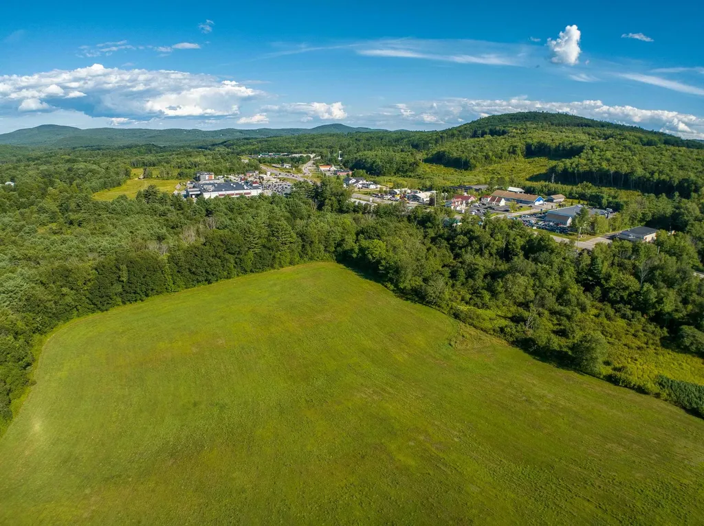 12 Smith Bridge Road Plymouth NH 03264