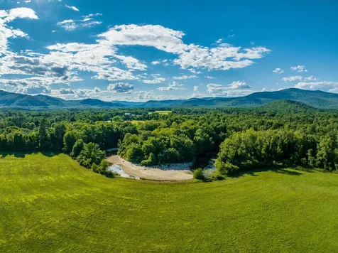 12 Smith Bridge Road Plymouth NH 03264