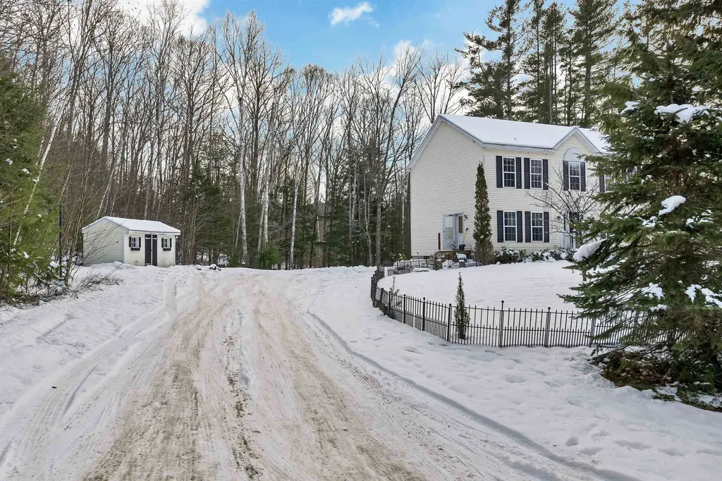 6 Cascade Road Campton NH 03223