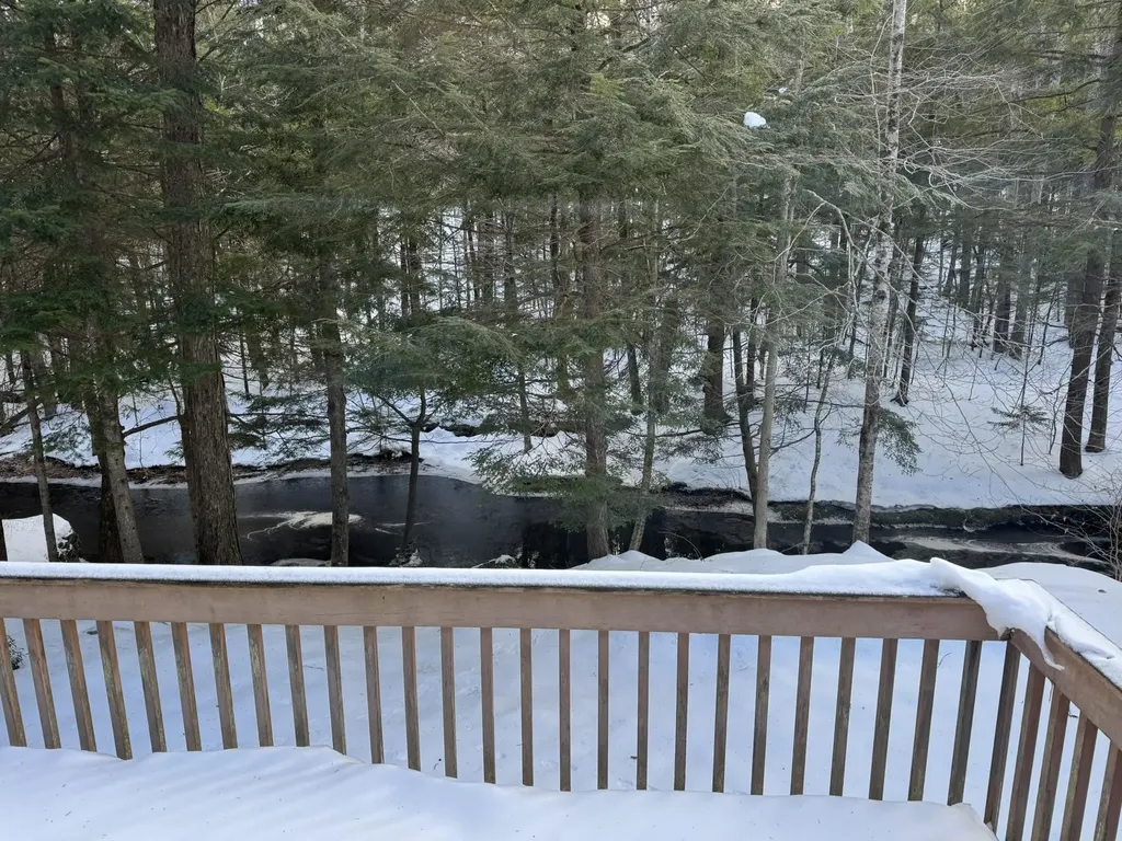 30 Lee Road Readsboro VT 05350