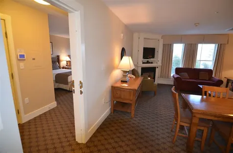 610/612 Qiii Jackson Gore Adams House Ludlow VT 05149