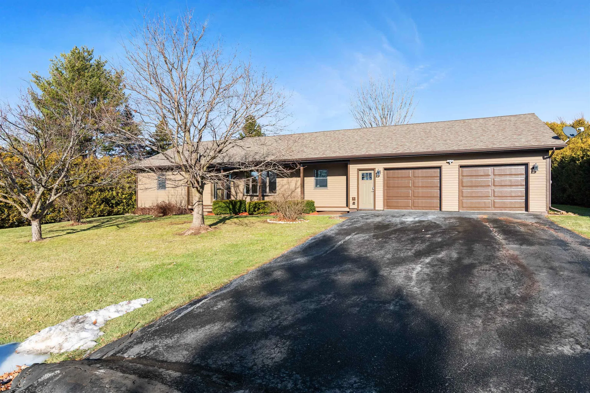 21 Meadowbrook Lane St. Albans Town VT 05478