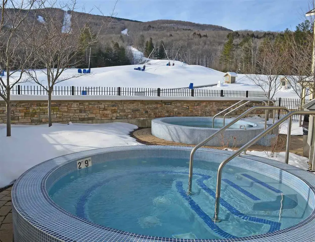 610/612 Qii Jackson Gore Adams House Ludlow VT 05149